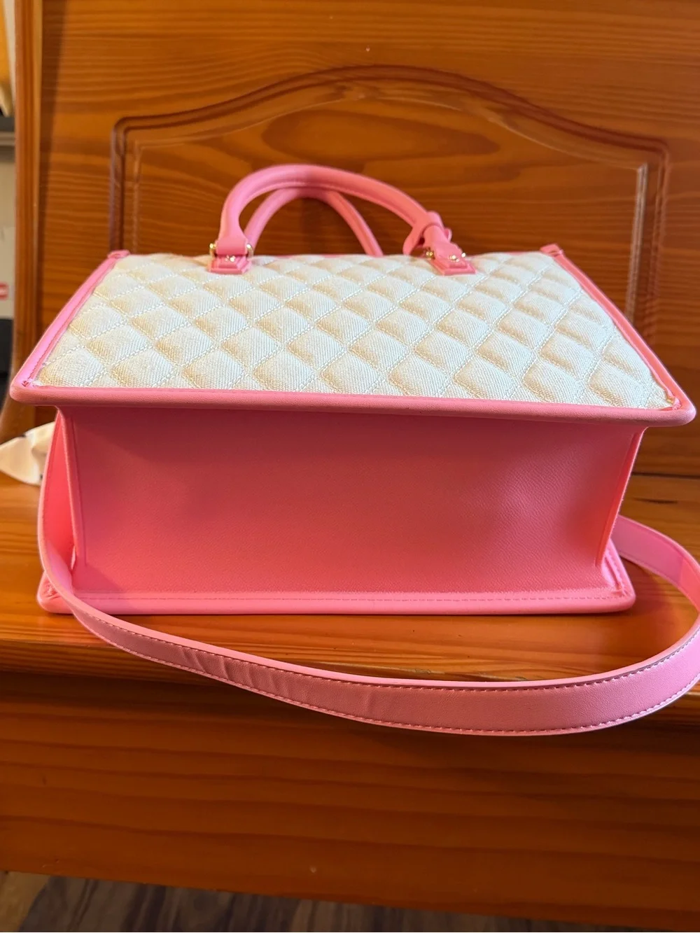 Betsey Johnson XOLALA Pink/Ivory Quilted Satchel / Crossbody 🆕